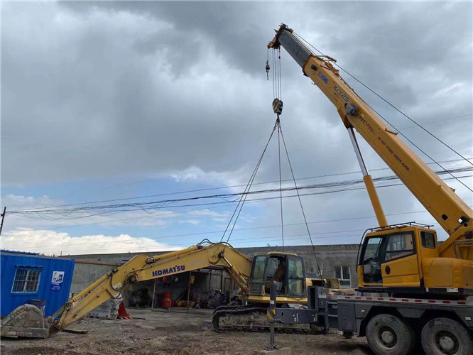 武陵源区25吨吊车的工作半径是多少？