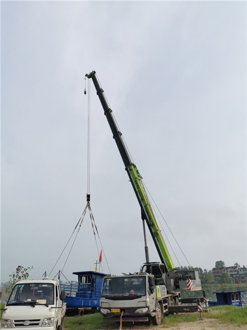 武陵源区桥梁建设吊装案例